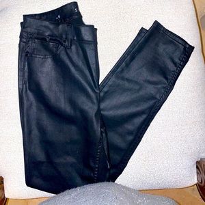Black skinny jeans